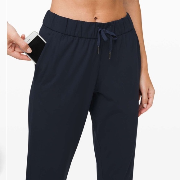 LULULEMON On the Fly Jogger Luxtreme In True Navy Size 4 - Picture 4 of 11
